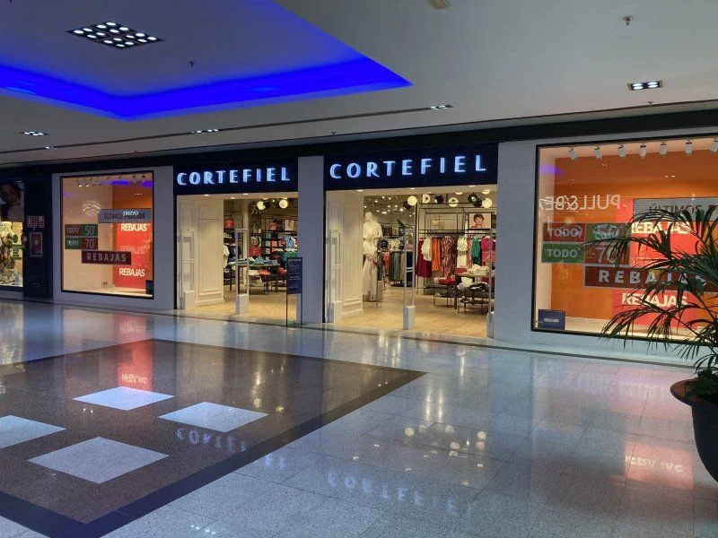 Cortefiel redefine el estilo de oficina con su nueva colección de trajes