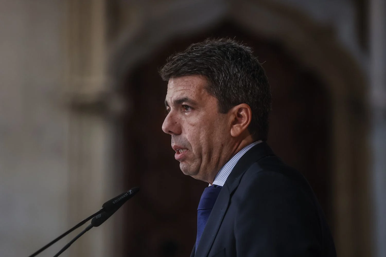 Mazón avisa: «El desmantelamiento del sector pesquero supondrá una pérdida de 85 millones anuales y 4.000 empleos»