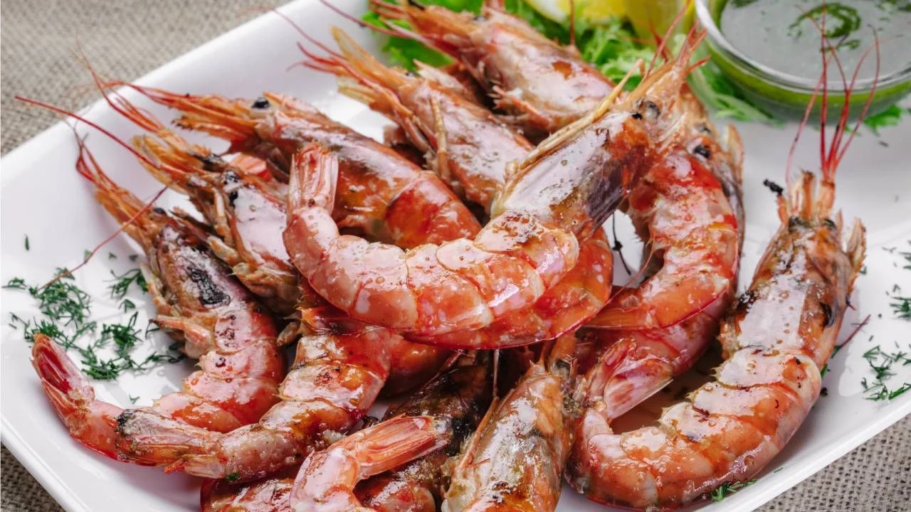 Gambones al horno, un manjar de lo más limpio para tu cocina