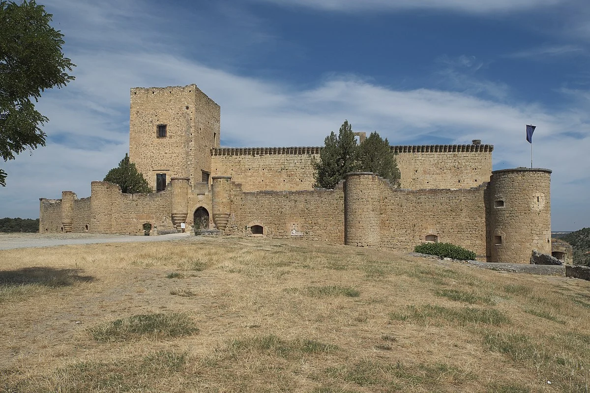 José Mota y Santiago Segura tienen un castillo en Segovia y te contamos por qué