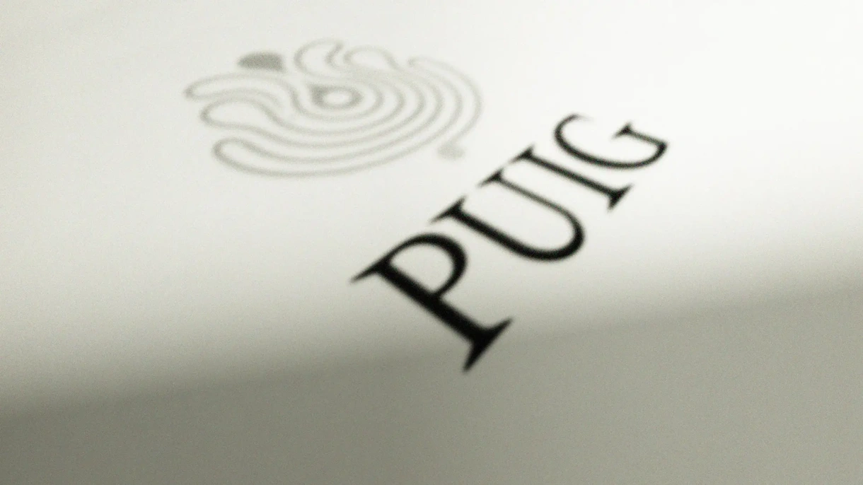 Renta 4 inicia Puig Brands con objetivo en los 25,2 euros y nota de Sobre ponderar
