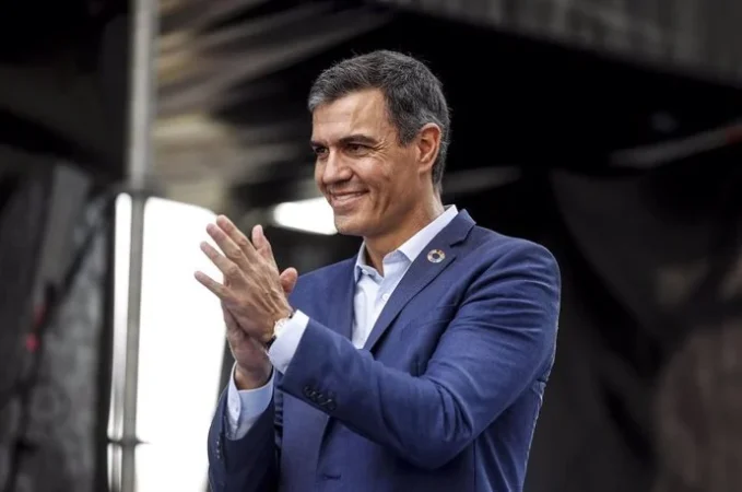 Las 7 claves mediáticas de 2025: de la 'nueva' Telecinco al retorno de Cornejo y Madrid 2 Merca2.es Sanchez Merca2.es