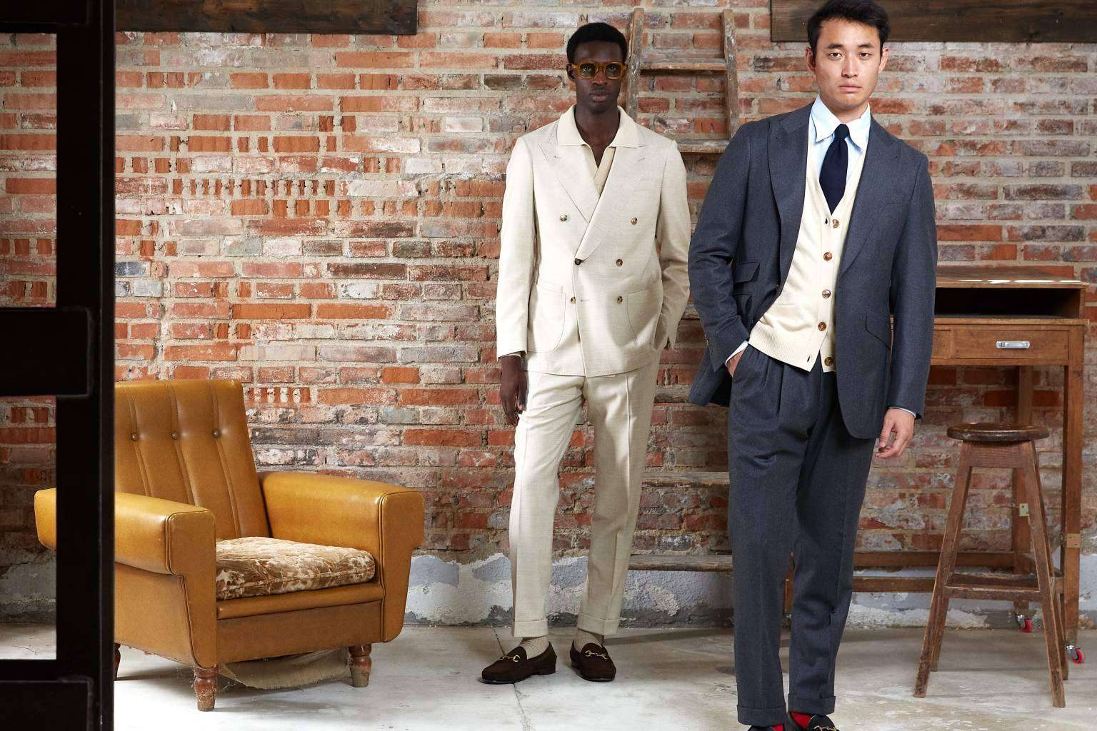 Harry’s 1982 ofrece moda masculina de alta calidad con estilo clásico y moderno
