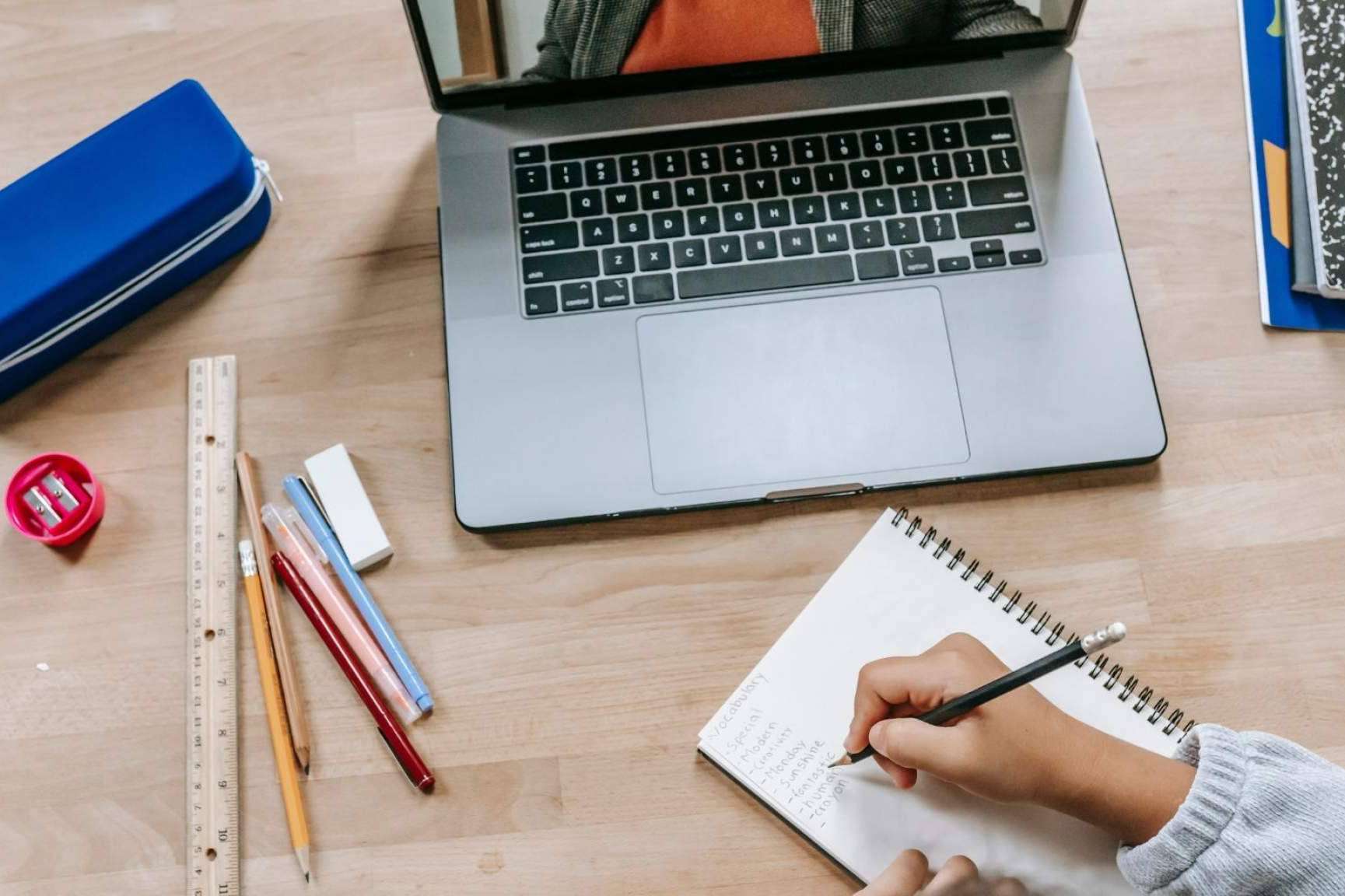 iTopTraining impulsa la digitalización de academias de oposiciones con plataformas de formación a medida