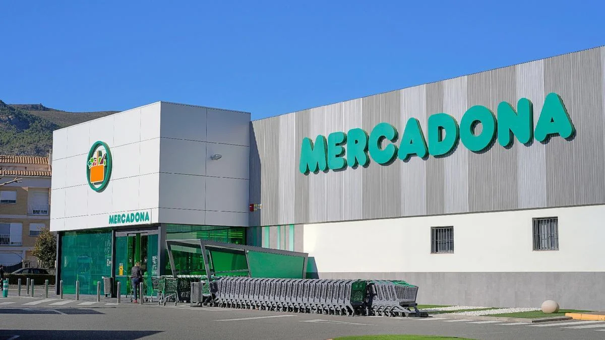 Mercadona, Carrefour y Dia lideran las contrataciones con más de 177 mil españoles