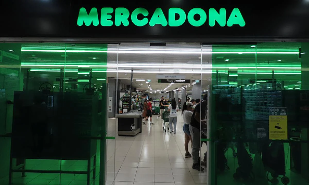 Los clientes de Mercadona se pelean por este producto que acaba con la grasa corporal