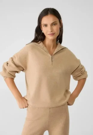 Dale uso a tus pantalones de vestir y tejanos con estos 5 jerséis de punto de Stradivarius 4 Merca2.es Stradivarius cremallera