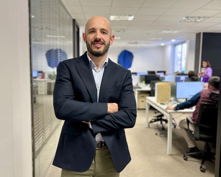 Pau López, nuevo director asociado de soluciones de transacciones y seguro fiscal en Jhasa
