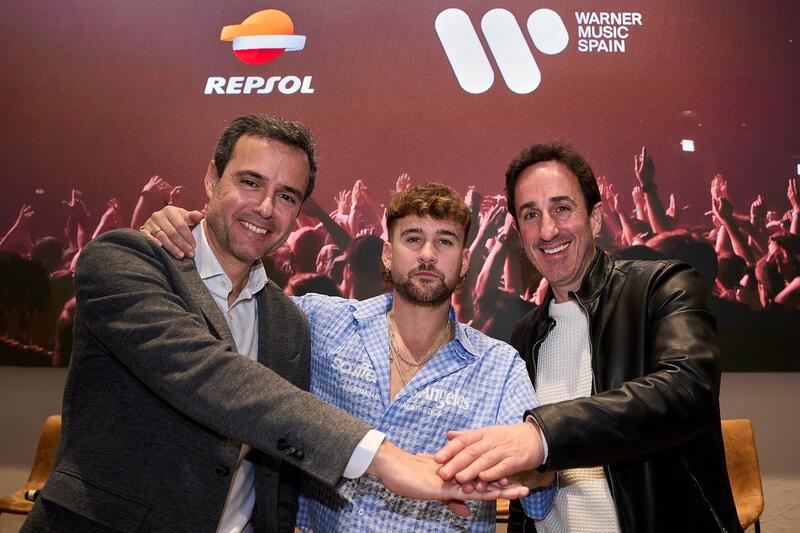 Repsol amplia alianzas para descarbonización en el mundo de la música con un acuerdo pionero con Warner Music