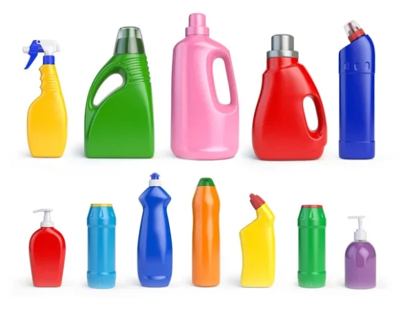 ¿Por qué resulta importante elegir productos naturales para limpiar el baño?
