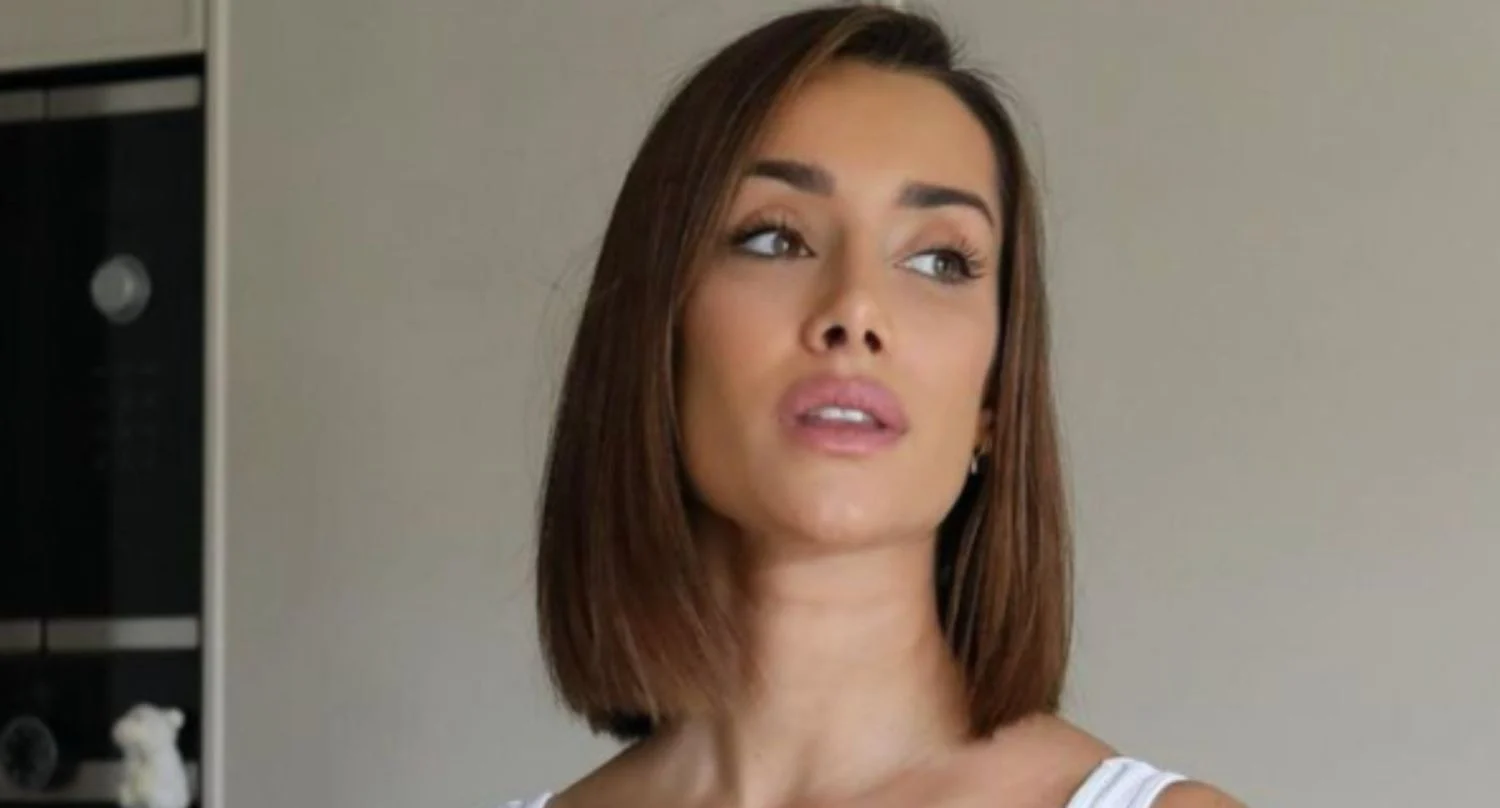 Adara Molinero reconoce que tiene un trauma: «Eres un sinvergüenza de los pies a la cabeza»