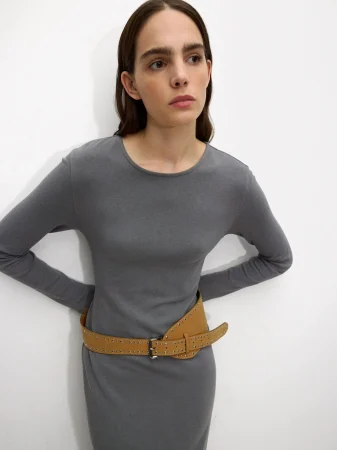 El accesorio de Parfois que eleva cualquier outfit al siguiente nivel 2 Merca2.es Cinturón con Tachuelas