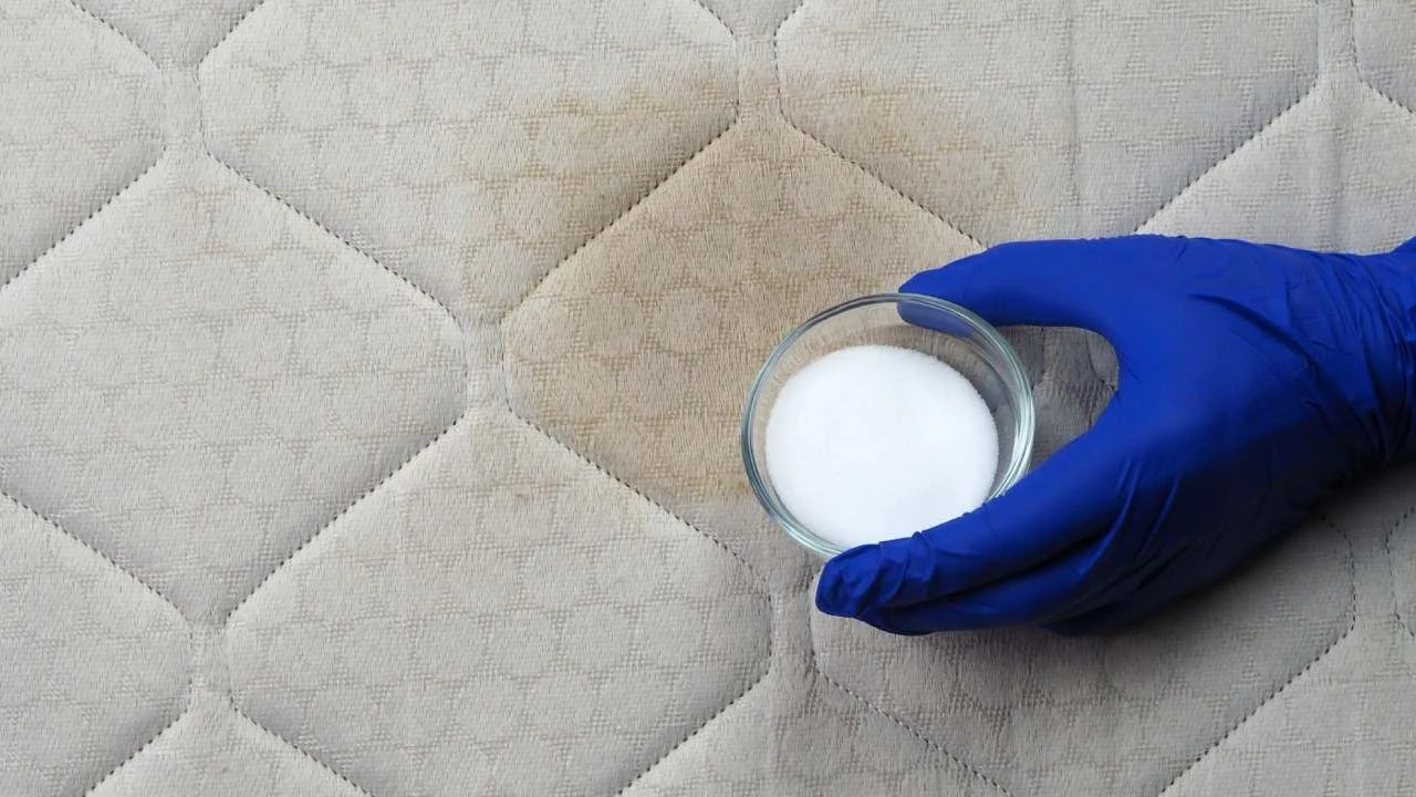 Con este truco casero dejarás tu colchón como nuevo, sin manchas de ningún tipo