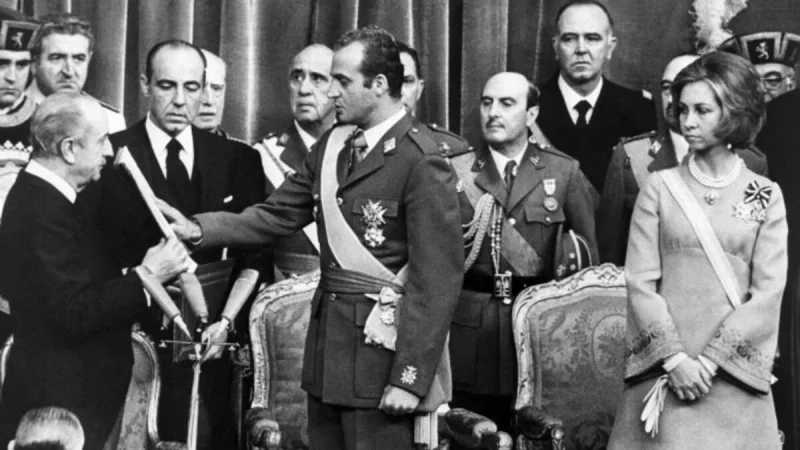 Conoce a la vedette que rechazó en numerosas ocasiones a Juan Carlos I y sus millones 7 Merca2.es Y qué decir de Malena Gracia