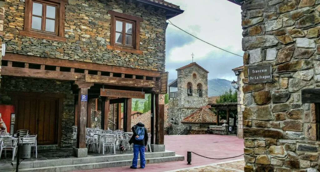 El pueblo a menos de una hora de Madrid donde disfrutar de un patrimonio cultural fuera de lo común 