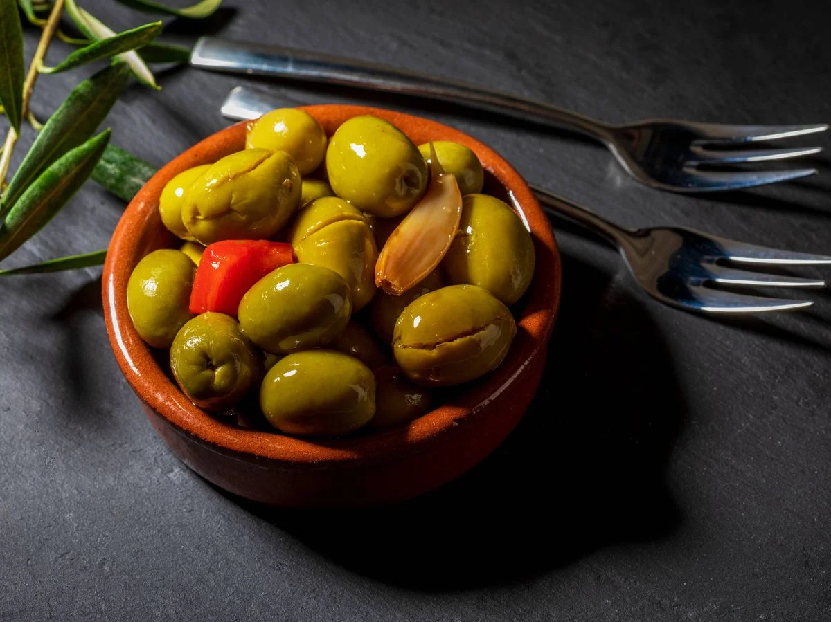 ¿Es cierto el mito de que las aceitunas engordan?