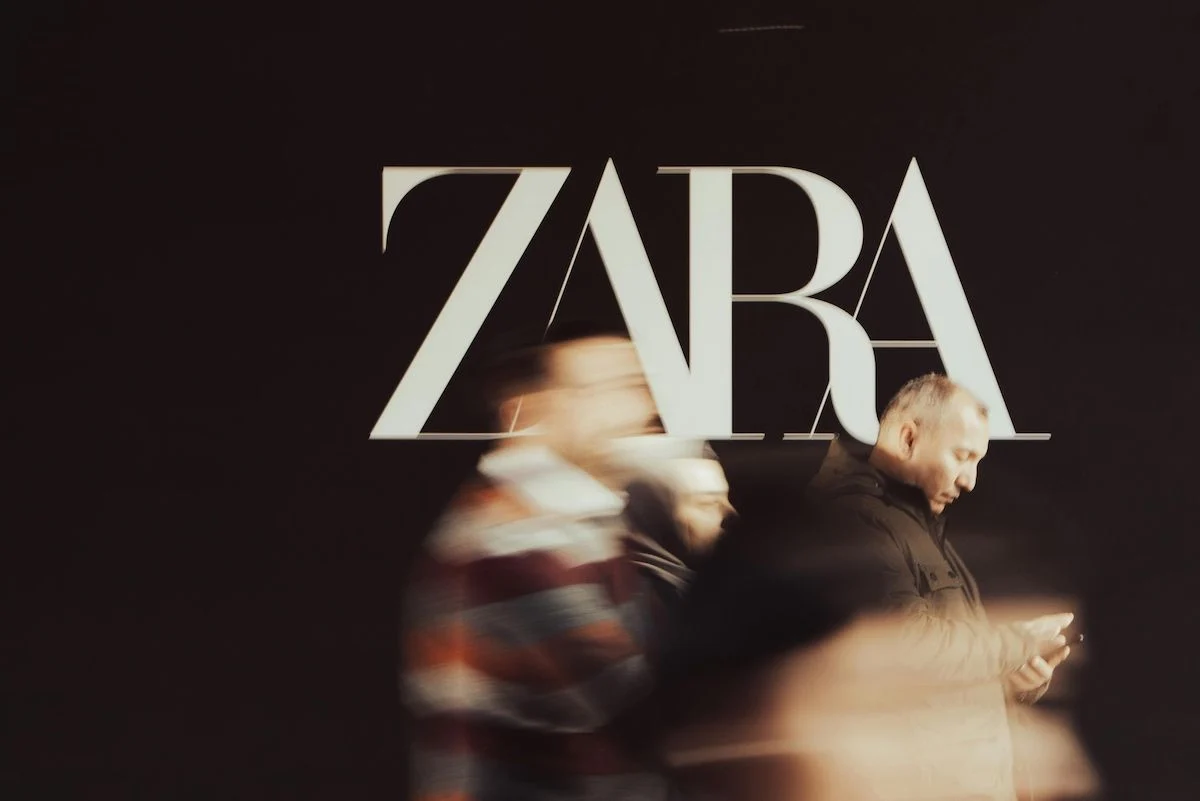 Este vestido de Zara es ideal si tienes curvas y quieres resaltar tu figura