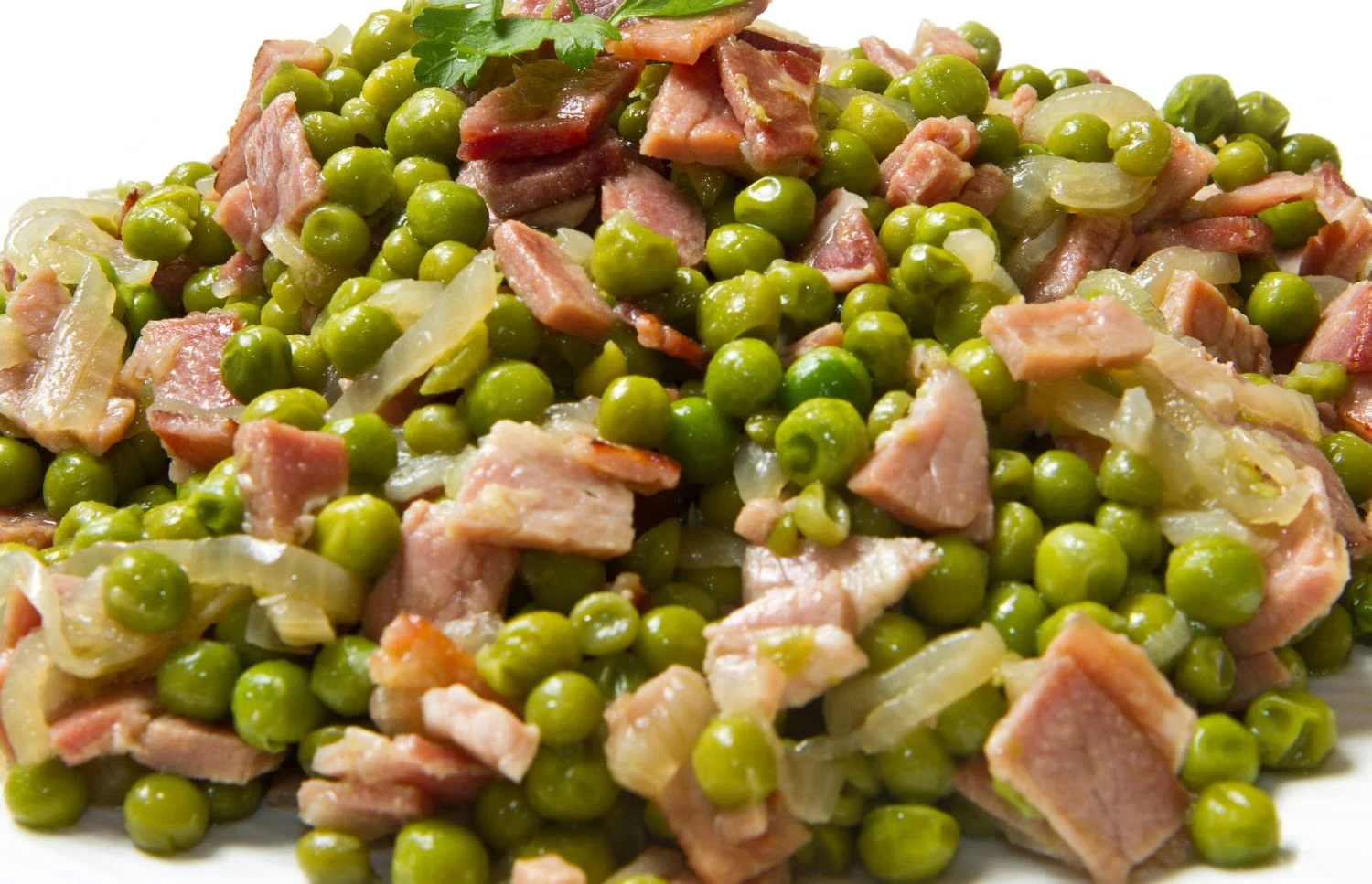 Guisantes con jamón, una cena rápida y muy sana