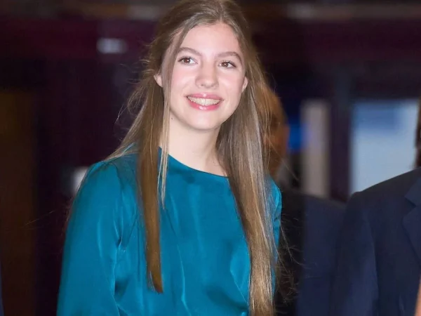 Según Pilar Eyre, la infanta Sofía, bajo la influencia de Letizia, ya tiene claro lo que va a estudiar 2 Merca2.es Un giro radical a sus 18 años