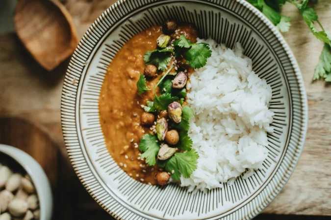 3. La base de la salsa de las lentejas con arroz