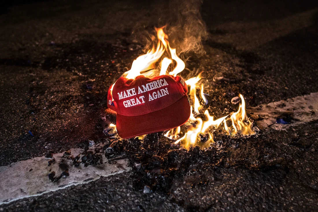 ¿Es MAGA (Make America Great Again) el precursor de MEGA y MUGA?
