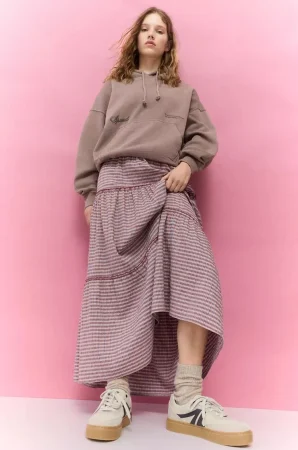 Falda midi bohemia (25,99 euros)
