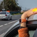 La DGT lo deja claro: Estos coches no estarán obligados a llevar la luz de emergencia V-16