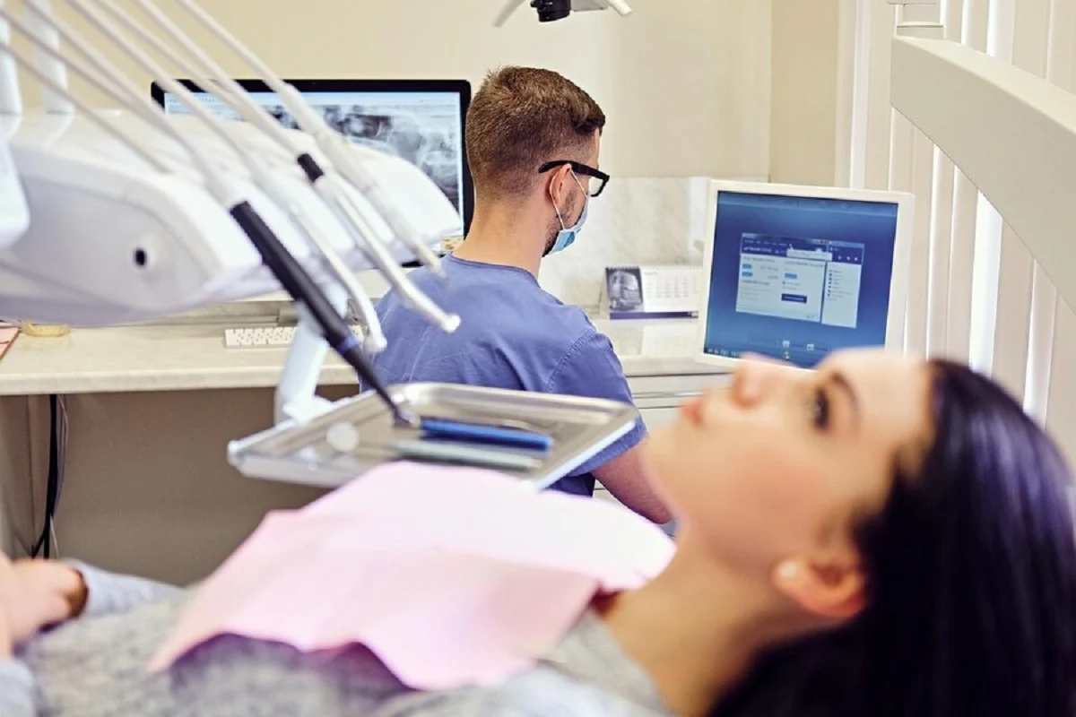 IVA e IRPF bajo control con el ERP para clínicas dentales modernas