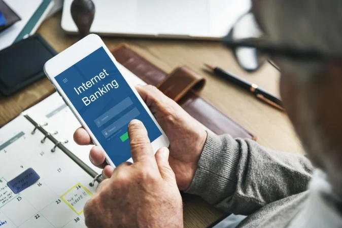 internet banking online payment technology concept Merca2.es