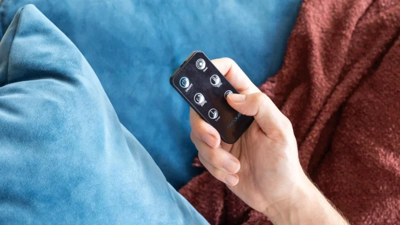 MediaMarkt lanza el invento definitivo que destierra el frío de tu hogar para siempre 23 Merca2.es Control remoto para tu comodidad