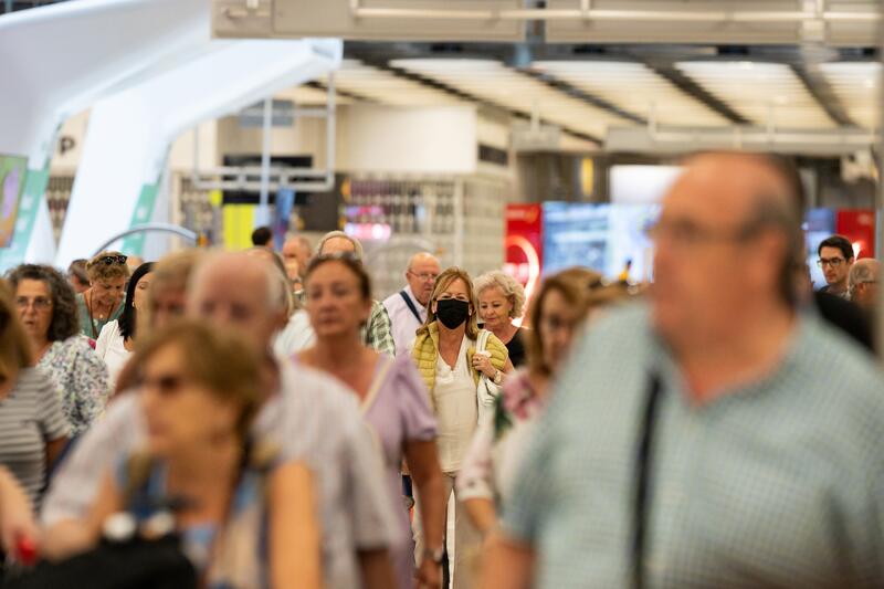 La demanda global de tráfico aéreo alcanzó su máximo en 2024 tras crecer un 10,4%