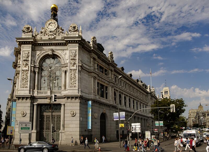 Los hogares aumentan en 42.800 millones sus depósitos a plazo en 2024