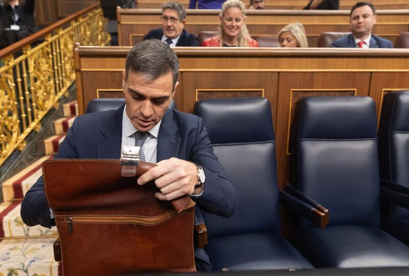 El Congreso exige la liberación de suelo público para vivienda y desalojos en 48 horas, a pesar del rechazo del Gobierno