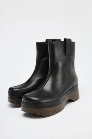 Lleva el estilo a otro nivel con estos botines de Zara: no podrás dejar de caminar con ellos 48 Merca2.es Botín Plataforma Piel: Elegancia y comodidad en cada paso