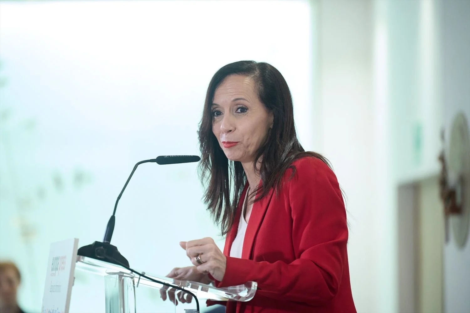 Las inversiones y el apoyo a las energías limpias dan esperanza a una tocada Redeia