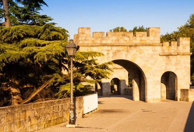 ¿Cómo se puede ir a Hondarribia?