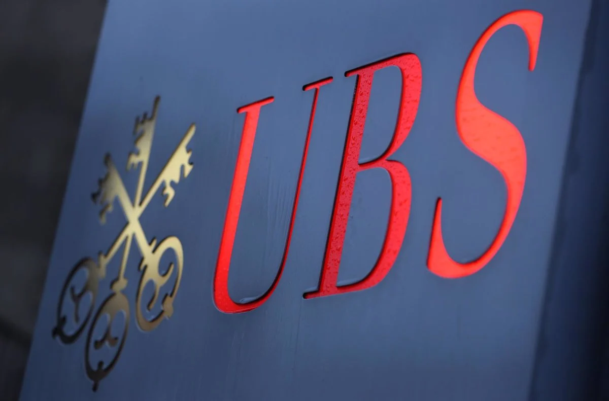 UBS gana 4.953 millones en 2024 y recomprará acciones por importe de 2.922 millones en 2025