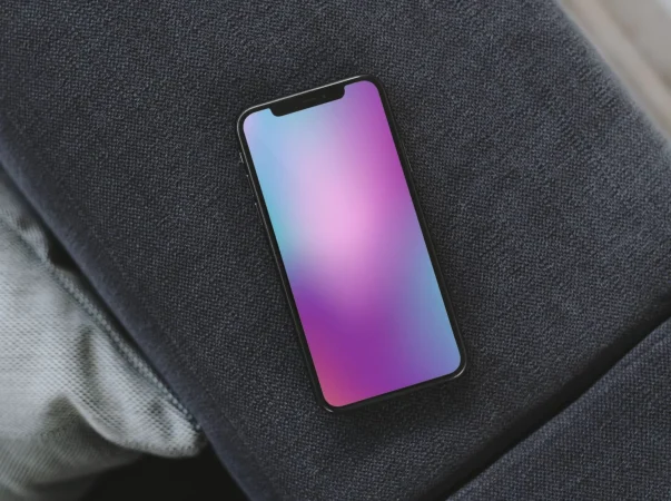 mobile phone with colorful background 1 Merca2.es