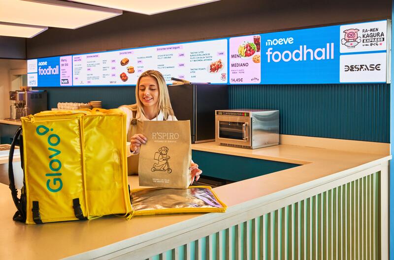 Moeve se alía con Glovo para ofrecer servicio de ‘delivery’ de restauración desde sus estaciones de servicio