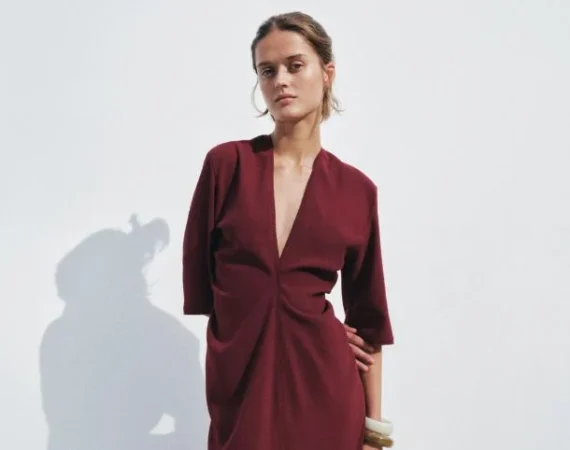 Con Zara y su colección vas a ser la invitada mejor vestida en esta temporada de BBC 6 Merca2.es 5. Midi Vestido Fruntle ZW Collection - € 50 en Zara