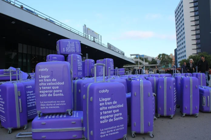 Protesta de Cabify en la estación de Sants de Barcelona. Fuente: Agencias