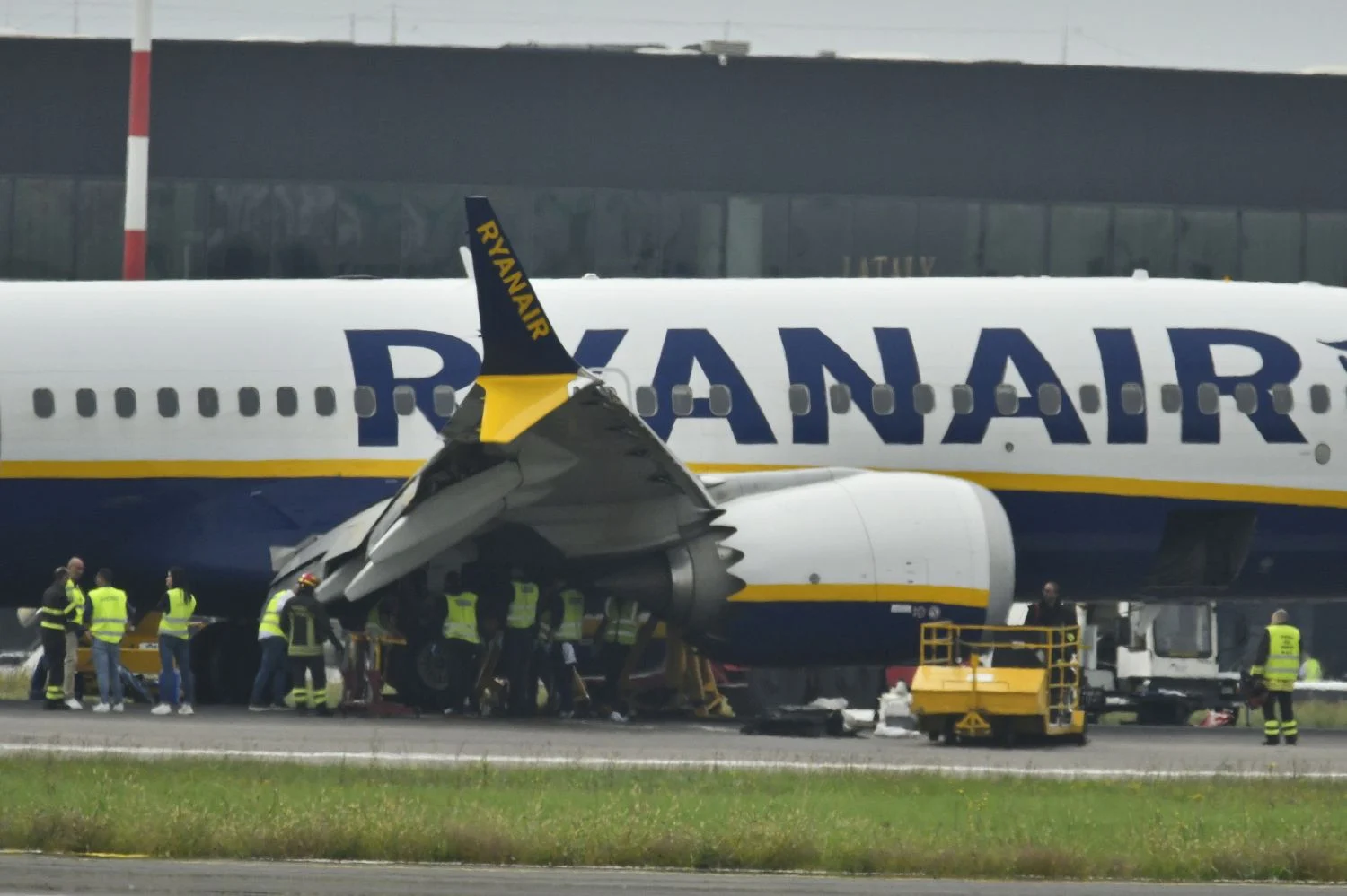 AENA tira de Vueling y Volotea por el abandono de Ryanair