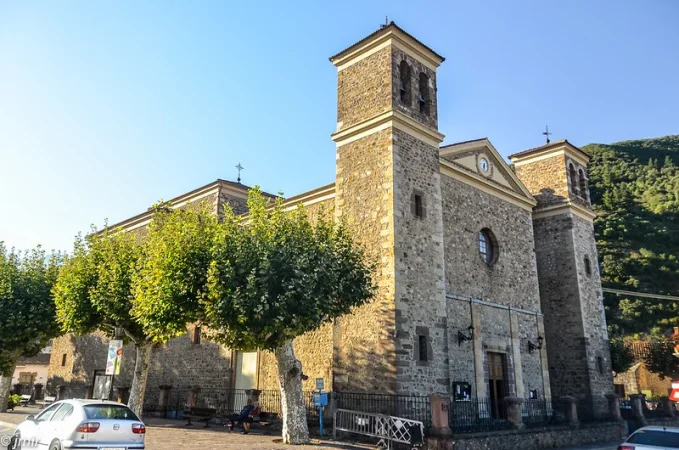 Potes: La capital lebaniega en el corazón de Cantabria 22 Merca2.es Iglesia San Vicente Potes 1 Merca2.es