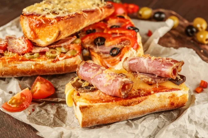 ¿Cómo es la coca valenciana de embutido?