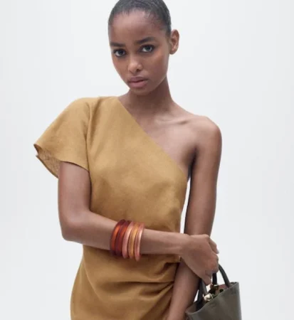 Vestido de línea asimétrica: comodidad y estilo en un solo diseño