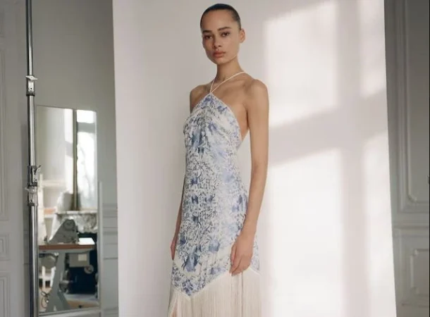 Vestido bordado de Mango - € 320