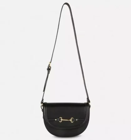 Alucina con estos bolsos de Primark que parecen de lujo y están tirados de precio 11 Merca2.es 8. Bolso Bandolera con detalle contraste - 12 €