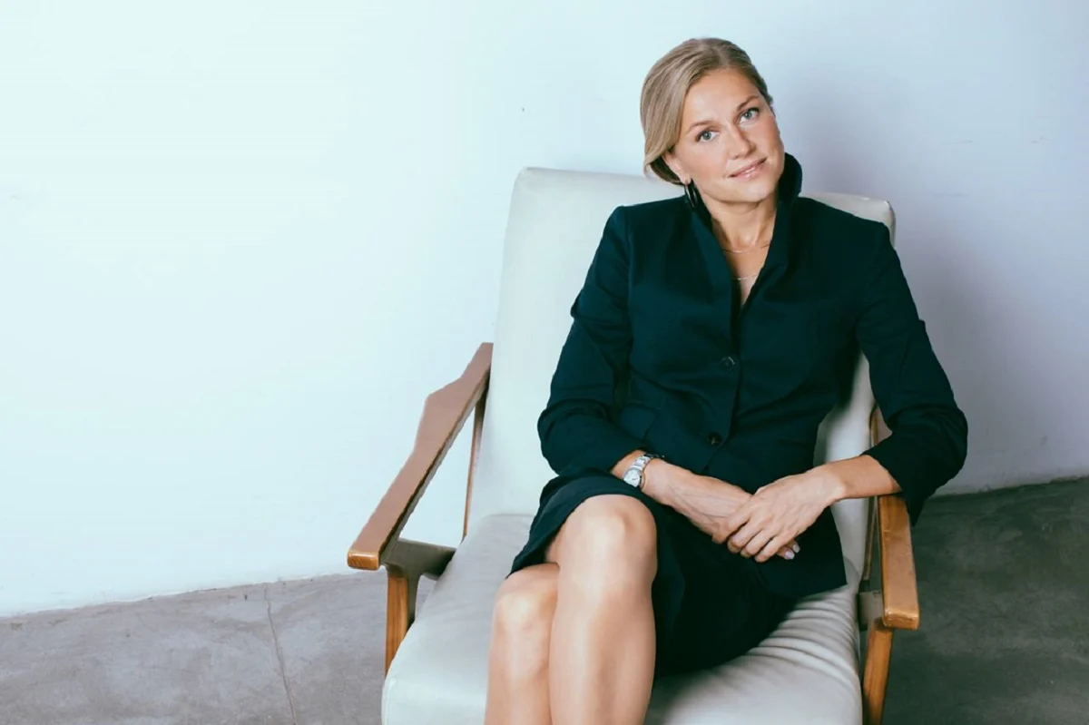 Kirsanova Svetlana Valeryevna: biografía de experta en tecnología bancaria y negocio minorista