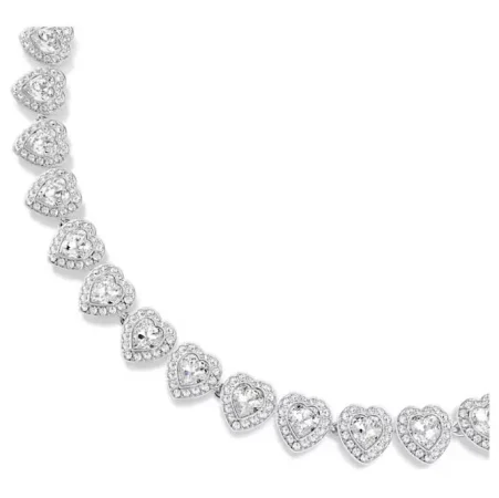 ¿Cómo cuidar tu collar Swarovski?