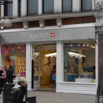 Swatch aplica una subida de precios del 10% y supera el incremento realizado por Rolex